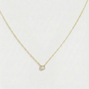 Solo Diamond Pendant, yellow gold