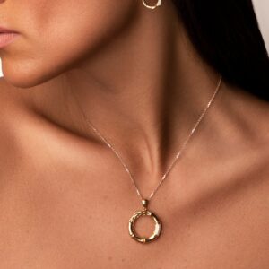 Hoor Pendant
