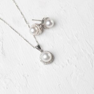 Dore Pearl and diamond Stud Earrings, white gold